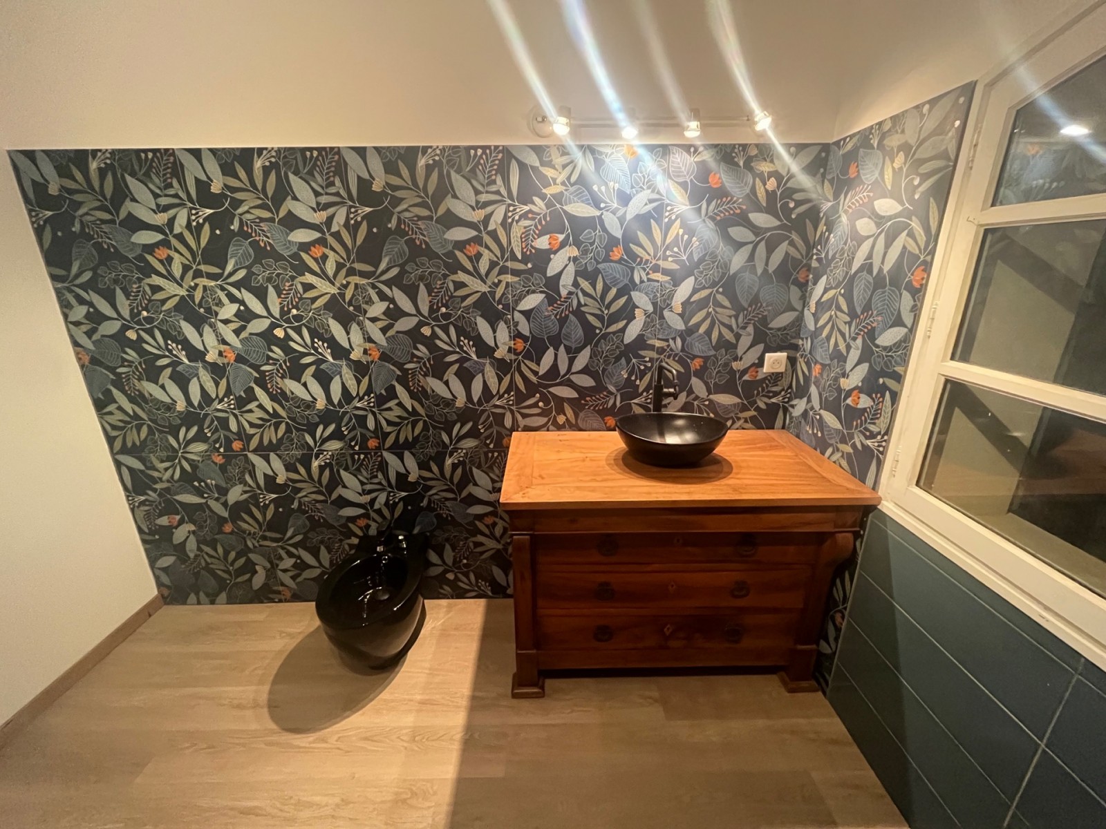 Plombier pour l’aménagement de votre salle de bain à Sanary sur Mer et ses alentours