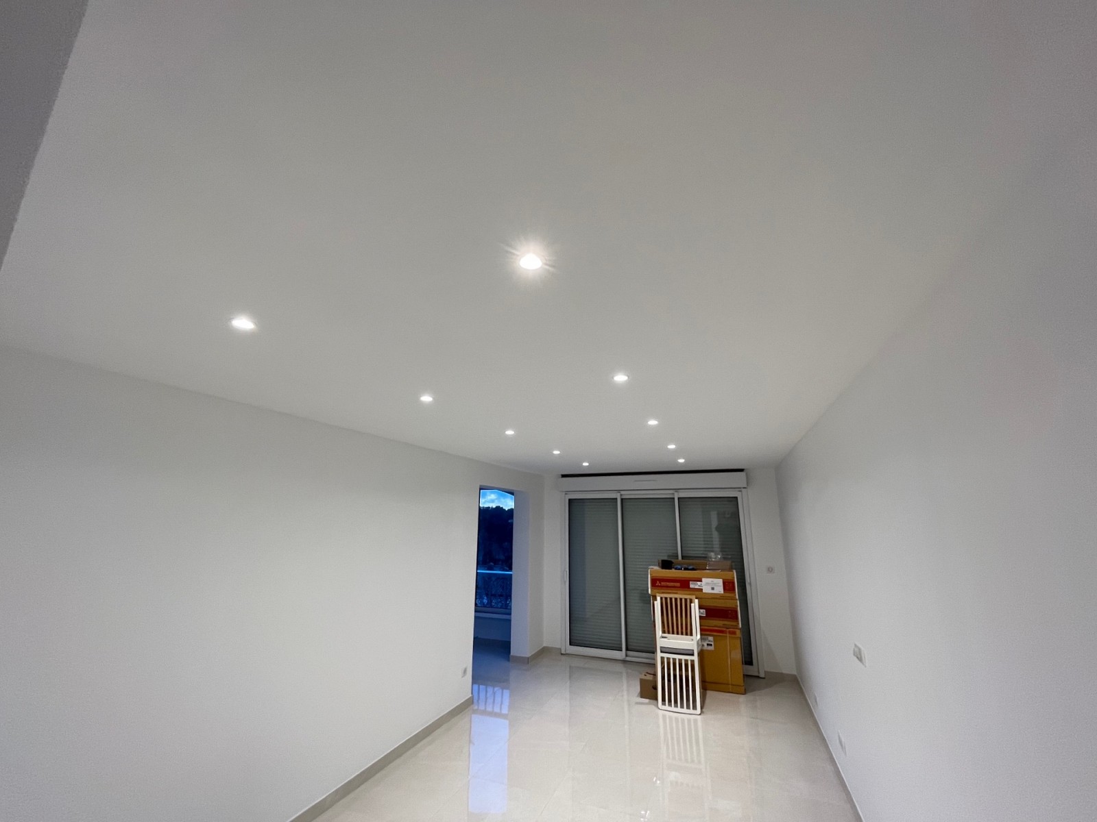 Installation électrique plafond Bandol Var PACA 83