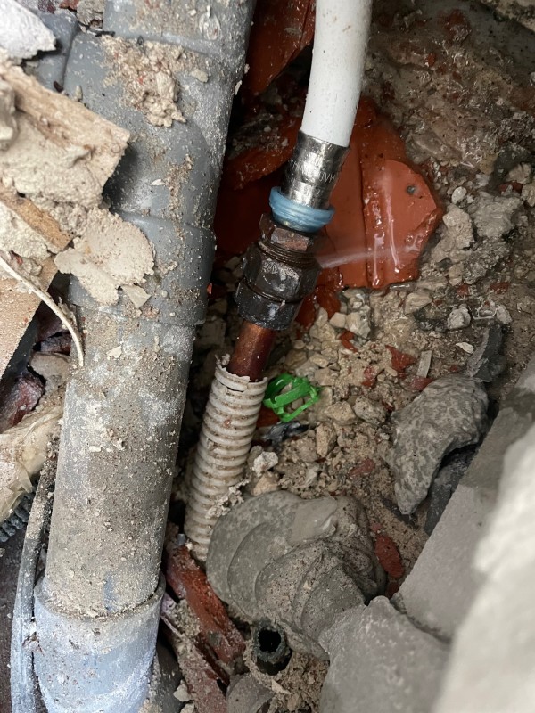 Recherche de fuite suite à un dégât des eaux Sanary Sur Mer VAR