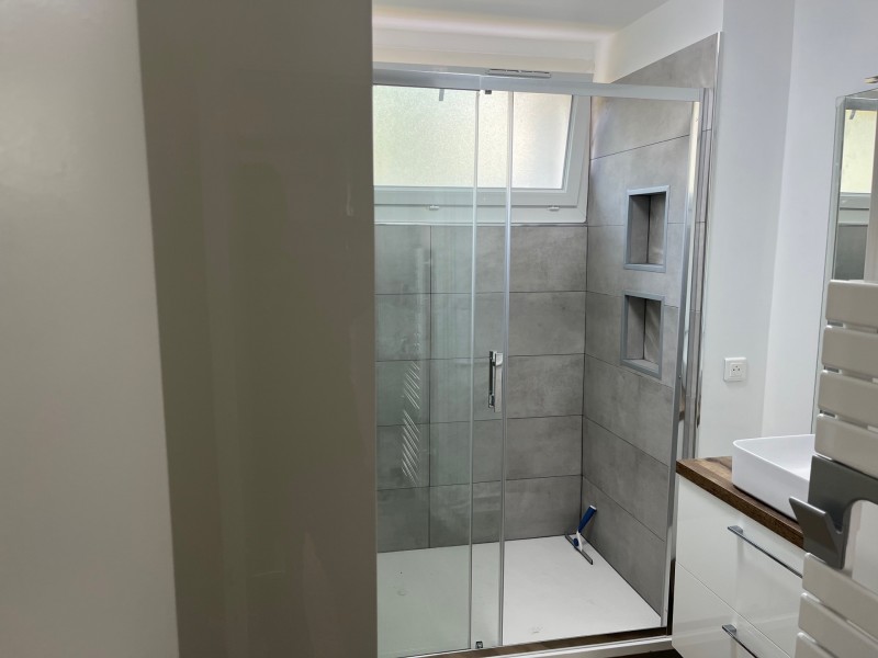 Artisan spécialisé dans l’aménagement et la rénovation de salle de bain à Six Fours Les Plages et ses environs dans le Var